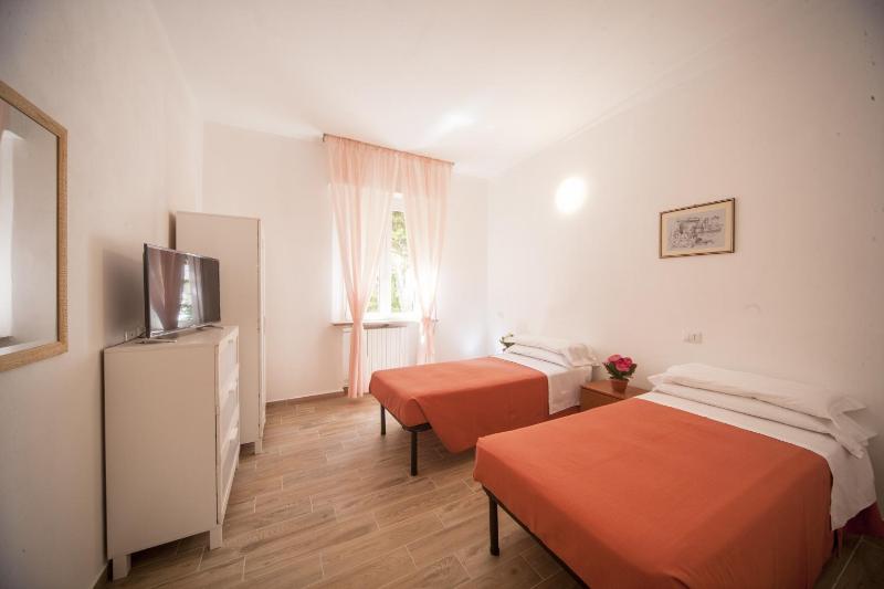 Apartment image 4