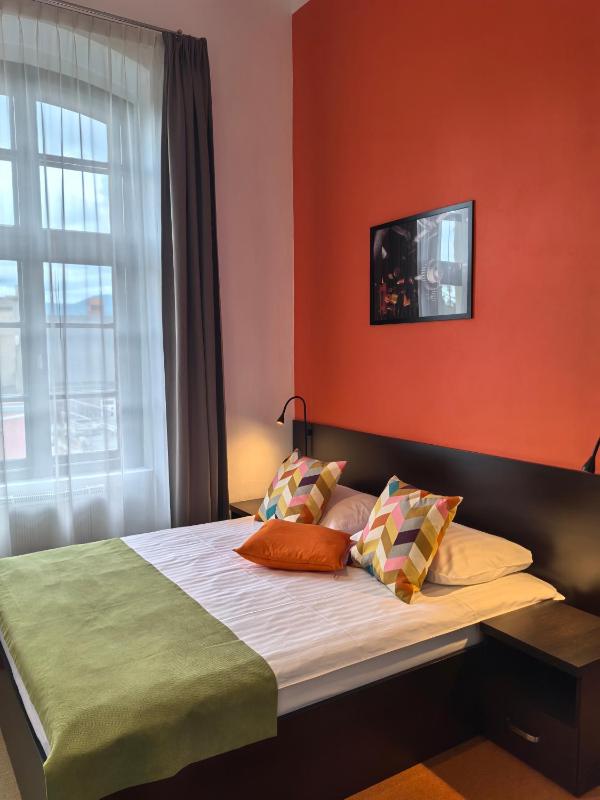 Deluxe Triple Room image 1