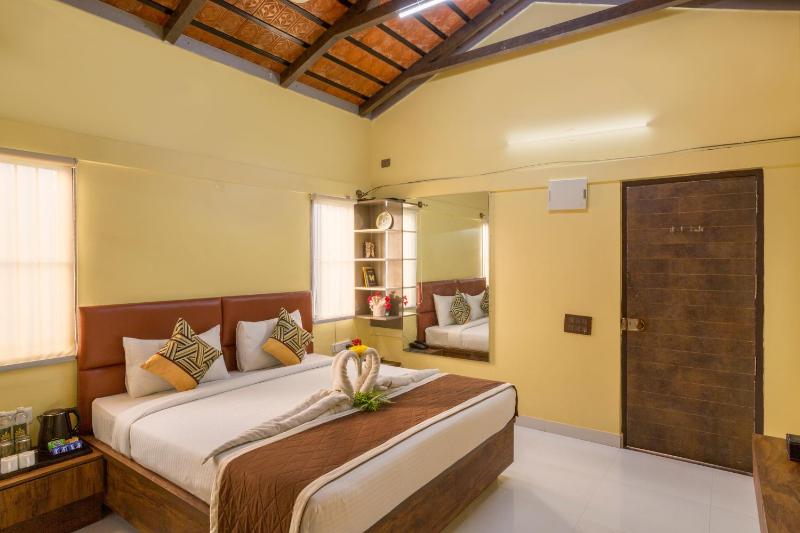 Nirantara Resort & Spa - image 2