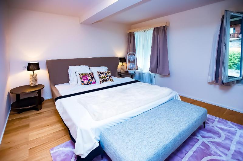Deluxe Chalet Majestic Room 01 image 1