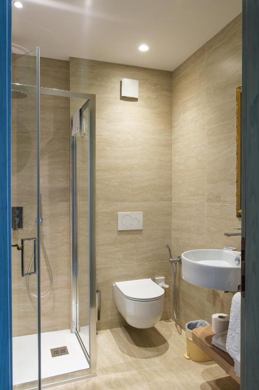Double Room with Sea View image 1