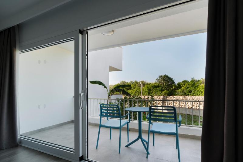 Apartment with Garden View image 2