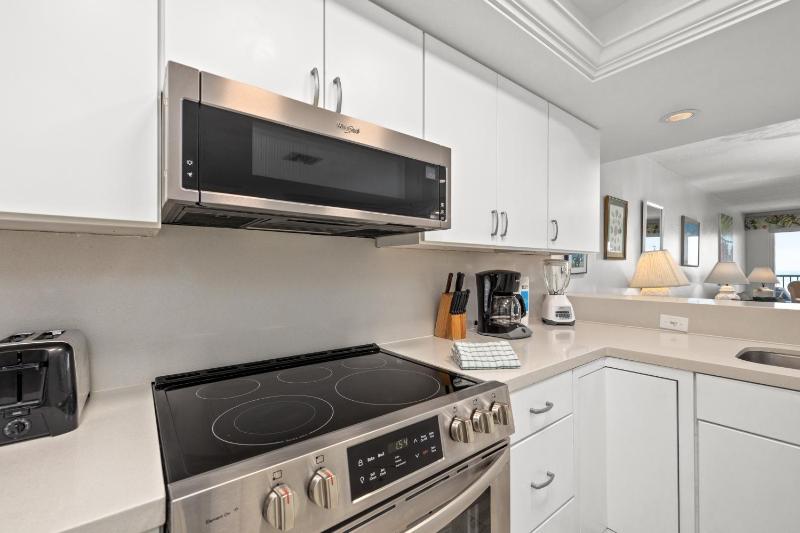 Edgewater Condo Unit #303 Apts - image 8