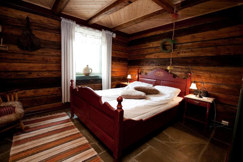 Double Room image 2