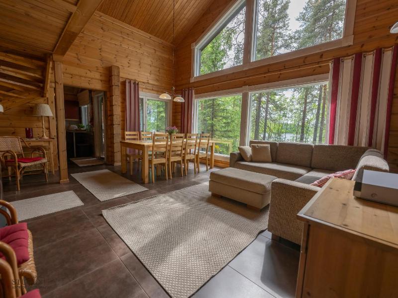 Three-Bedroom House Puolukka image 1