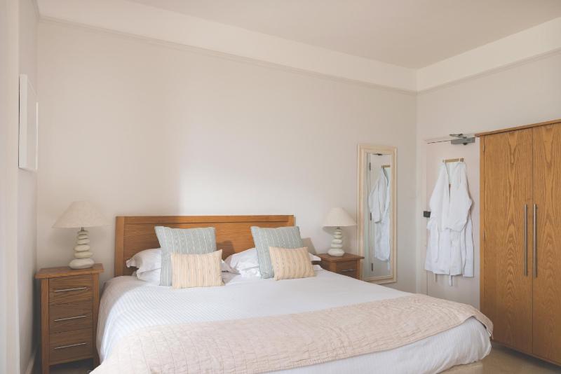 Double Room image 1