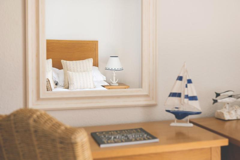 Single Room image 2