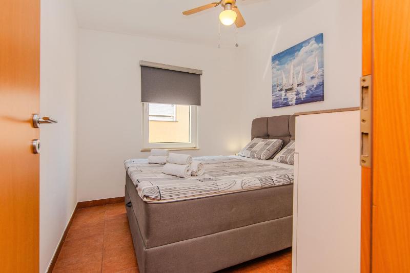 Apartments by the sea Vir - 24564 - image 11