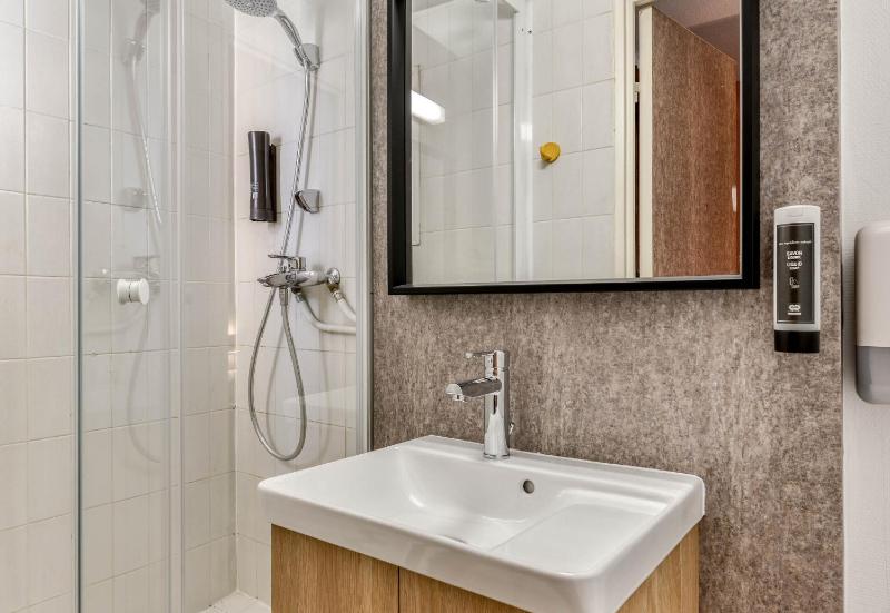 B&B HOTEL Sète Centre Gare - image 32
