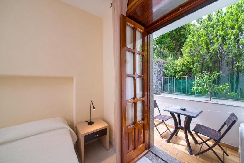 Double Room - Dependance image 2
