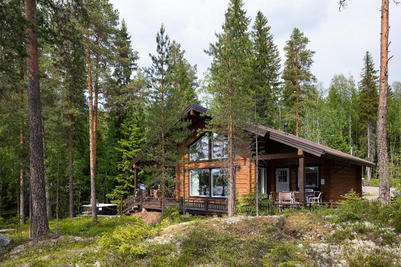 Three-Bedroom House Juolukka image 1