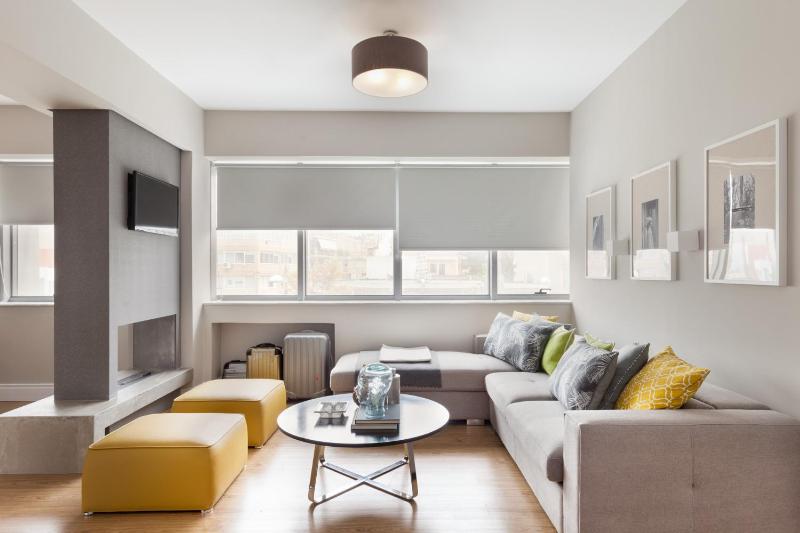 Two-Bedroom Deluxe Suite image 2