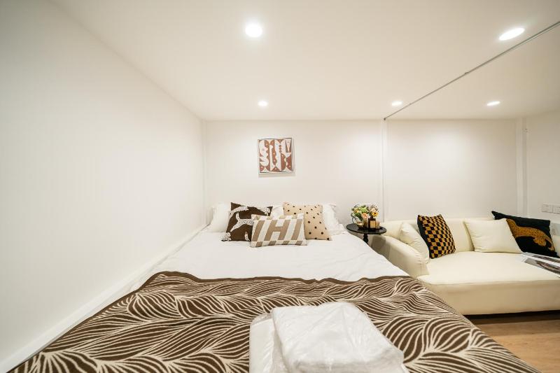 Westing Hotel-Double Queen Beds Room - image 9