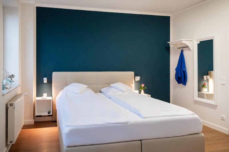 Double Room with Terrace image 3