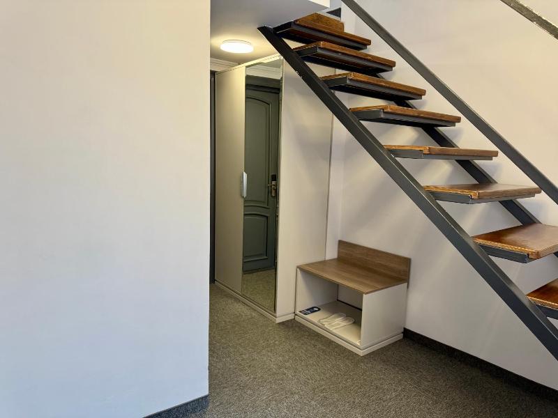 Standard Double or Twin Room image 4