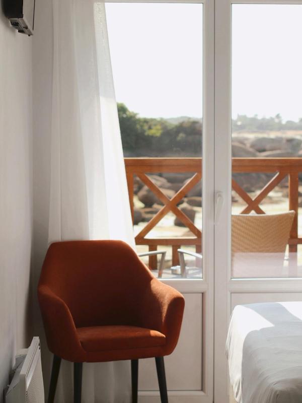 Logis Hôtel Saint Guirec Et De La Plage - image 46