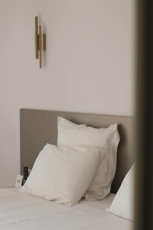 Logis Hôtel Saint Guirec Et De La Plage - image 39