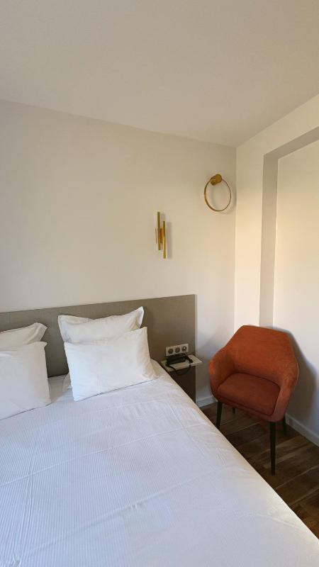 Double Room with Garden View image 2