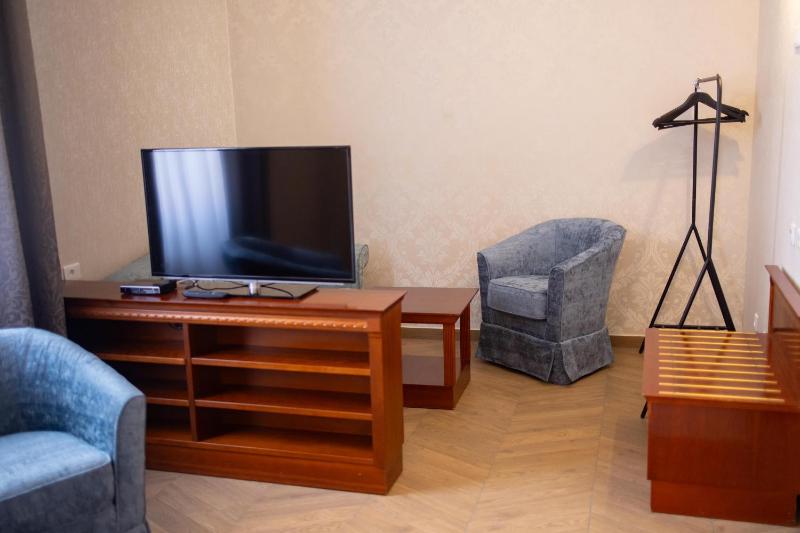 Deluxe Double Room image 3