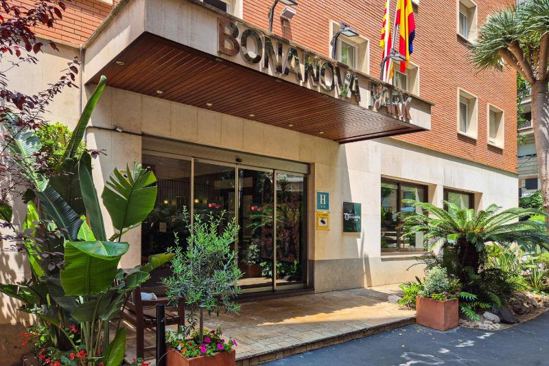 Bonanova Park - image 12