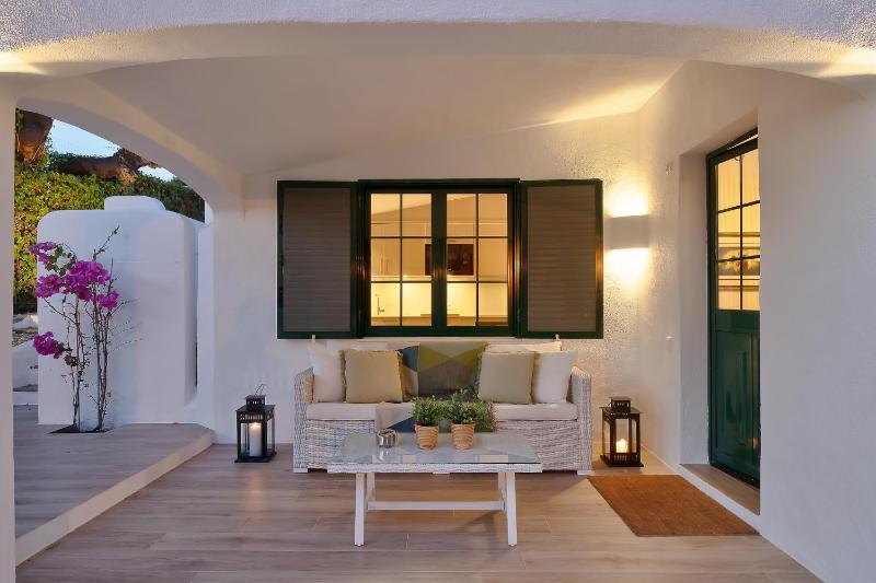 Two-Bedroom Villa image 3