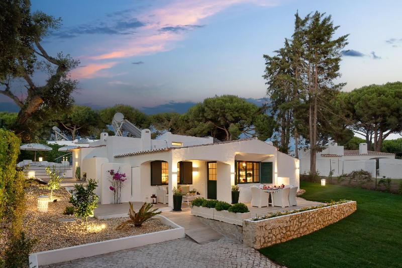 Two-Bedroom Villa image 1