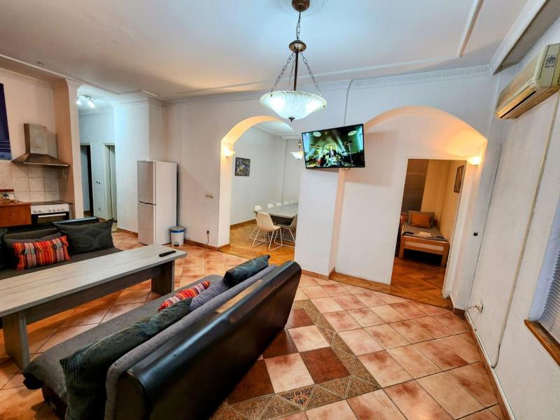 Apartment image 3