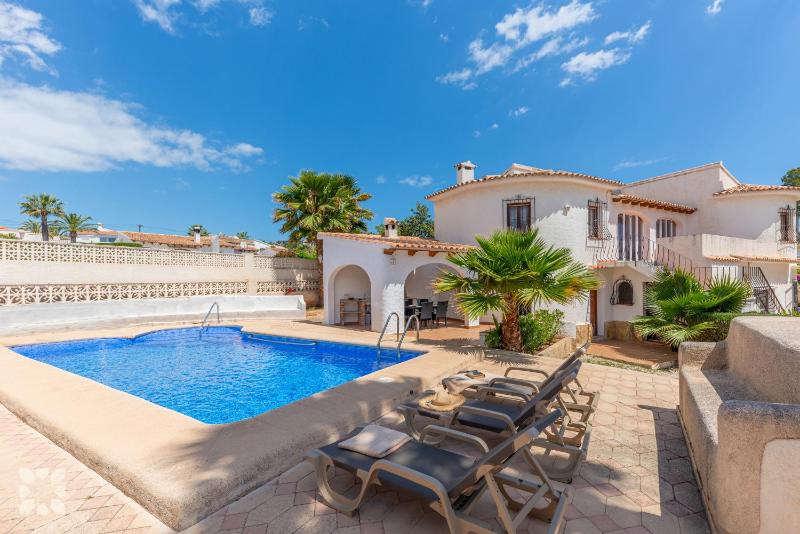 Villa Esmeralda by Abahana Villas - image 1