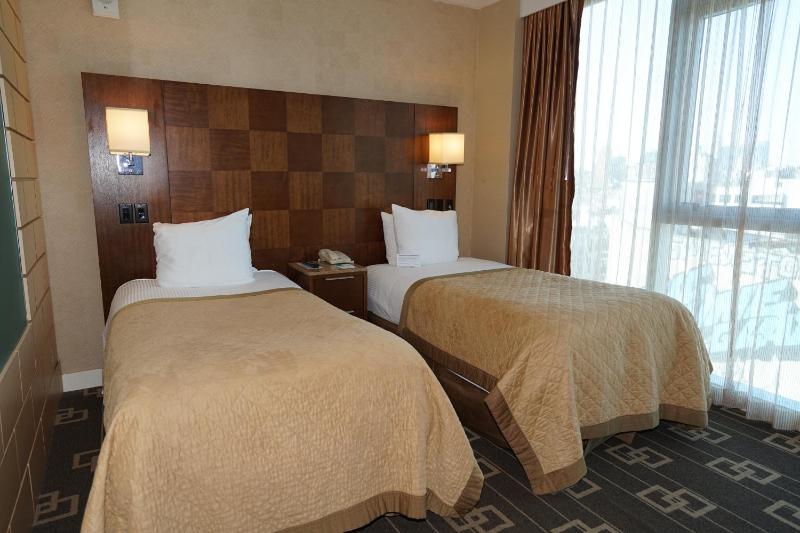 Wyndham Garden Chinatown - image 13