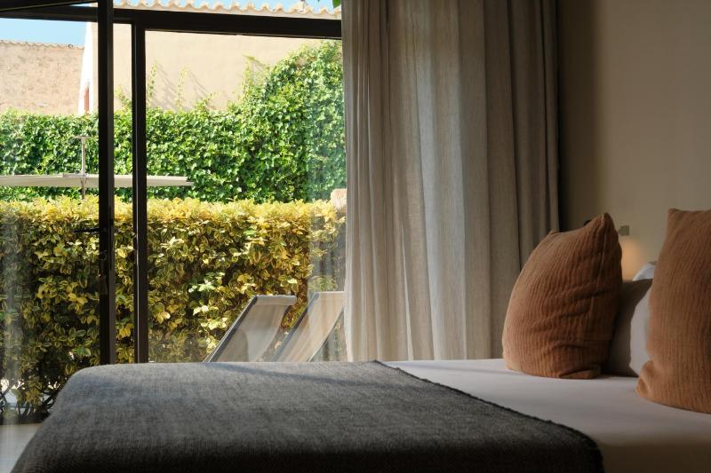 Deluxe Double Room with Terrace image 4