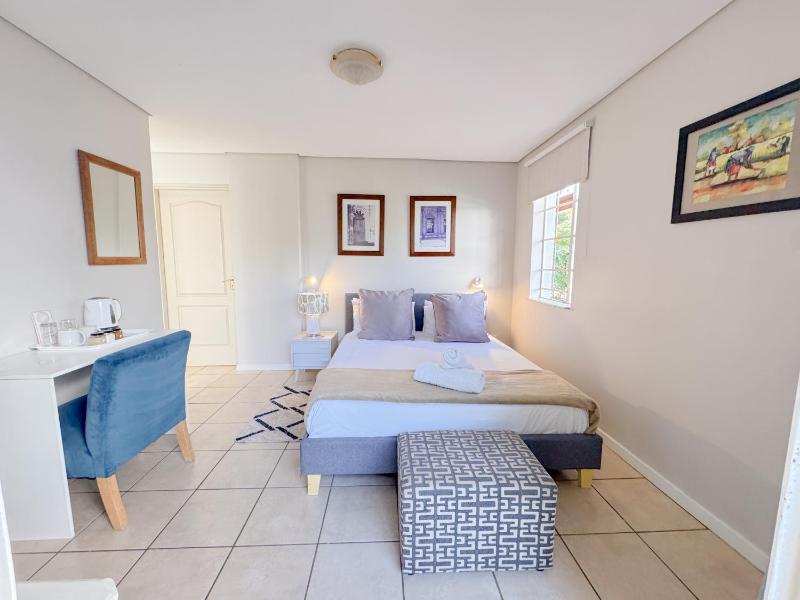 Amoris Guesthouse Randburg II - Darrenwood - image 16