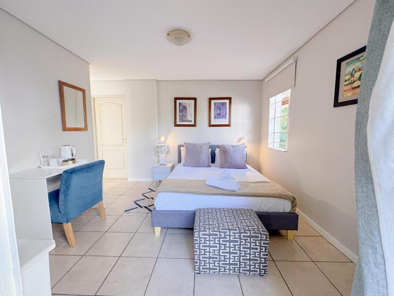 Amoris Guesthouse Randburg II - Darrenwood - image 15