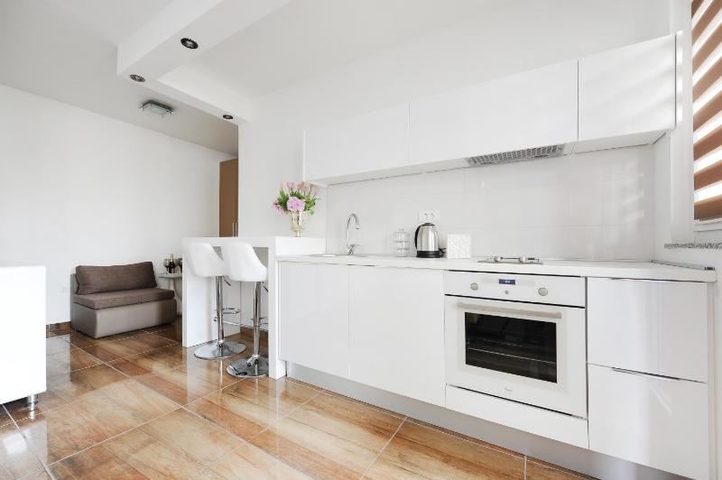 Primera Luxury Studio - image 4