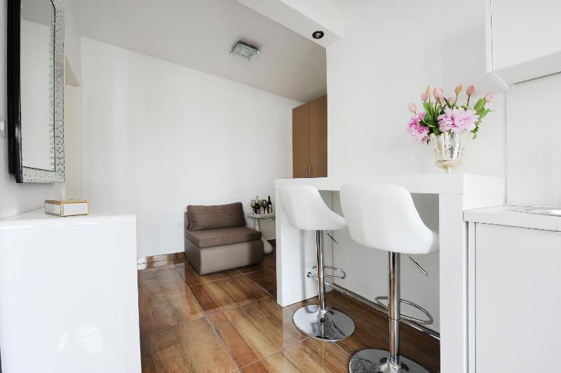 Primera Luxury Studio - image 3