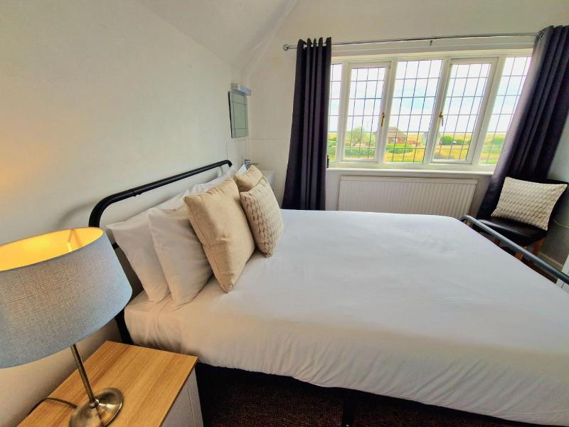 Double Room image 1
