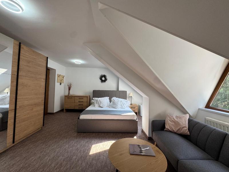 Standard Triple Room image 1
