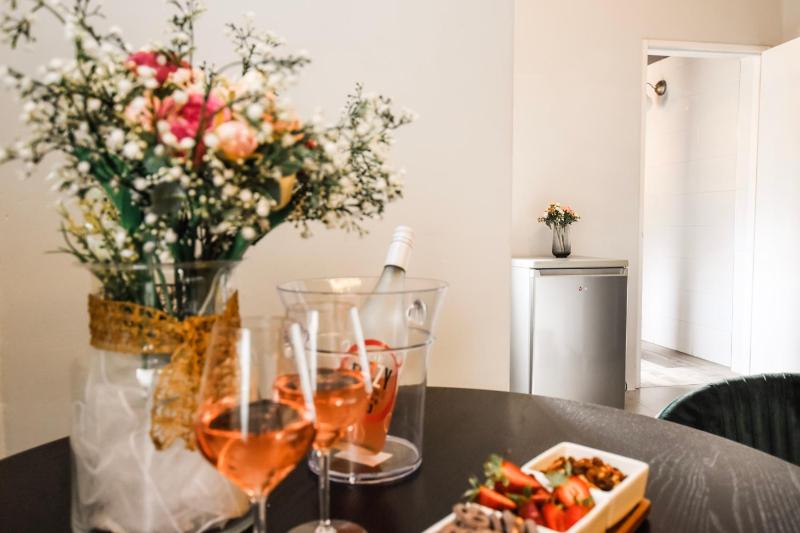 Deluxe Triple Room image 2