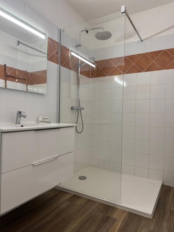 Two-Bedroom Apartment image 4