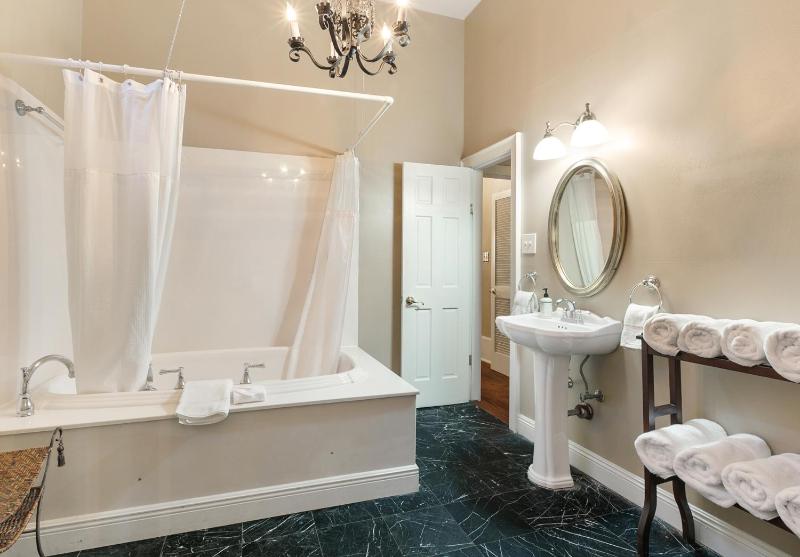 Louis Park Hotel - image 14