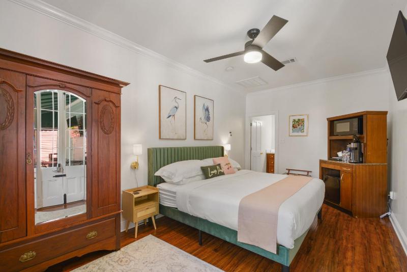 Louis Park Hotel - image 3