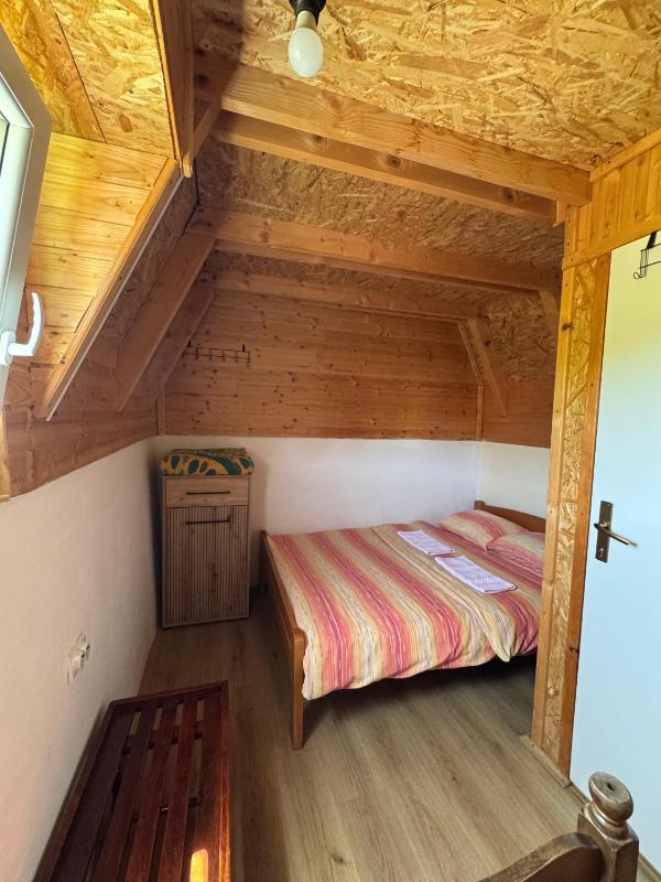 Standard Twin Room with Garden View image 2