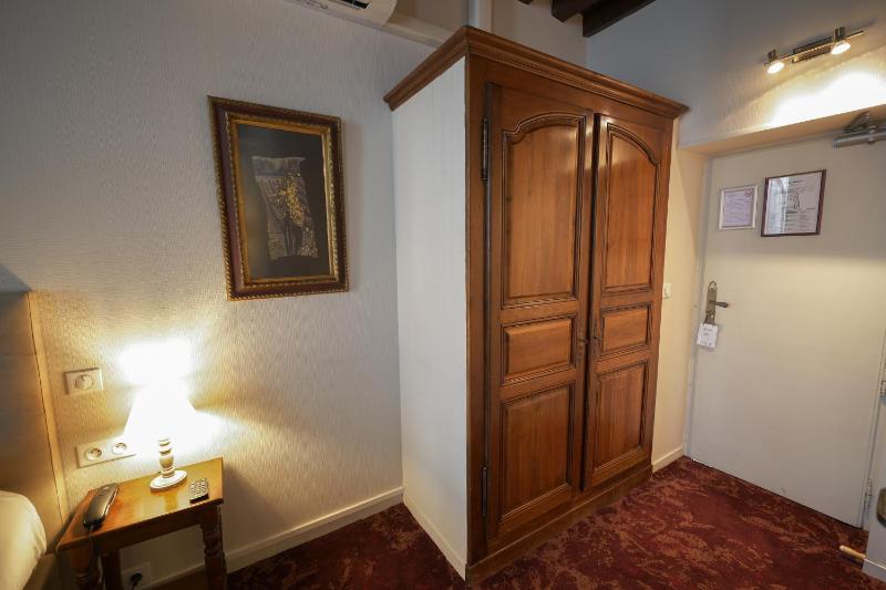 Superior Double Room image 4