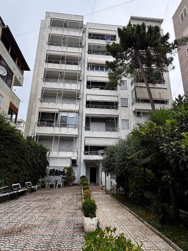 Dea`s Apartment Durres - image 12