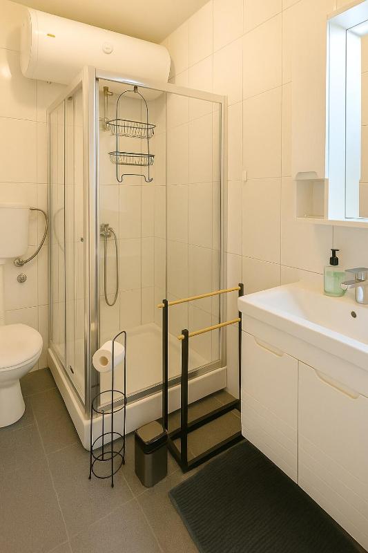 Cozy Stay 2 Min from Saint Sava Temple - image 6