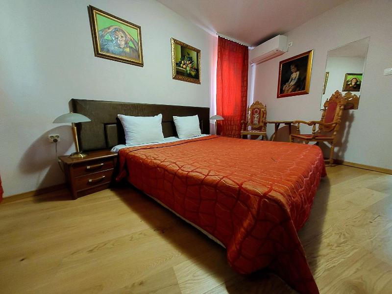 Standard Double or Twin Room image 3
