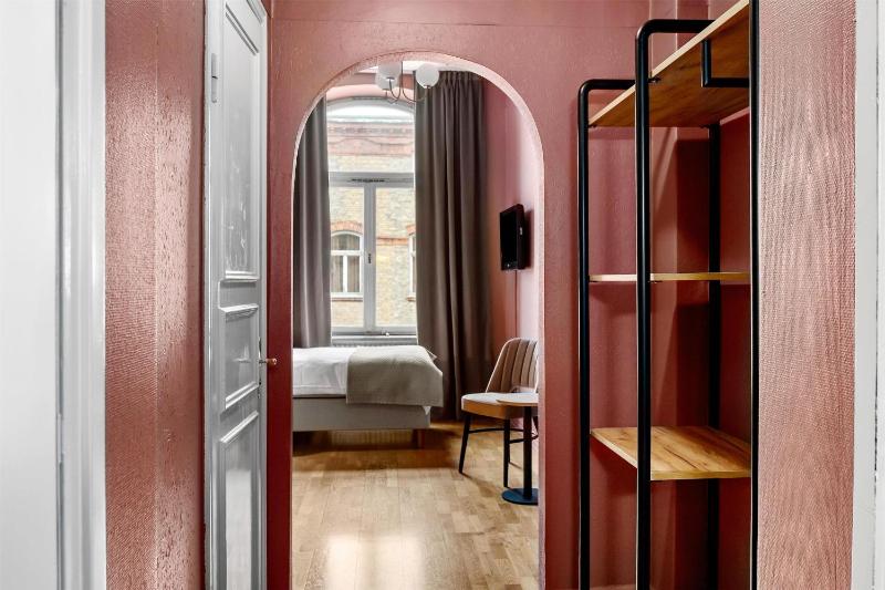 Standard Single Room - Non-Smoking image 4