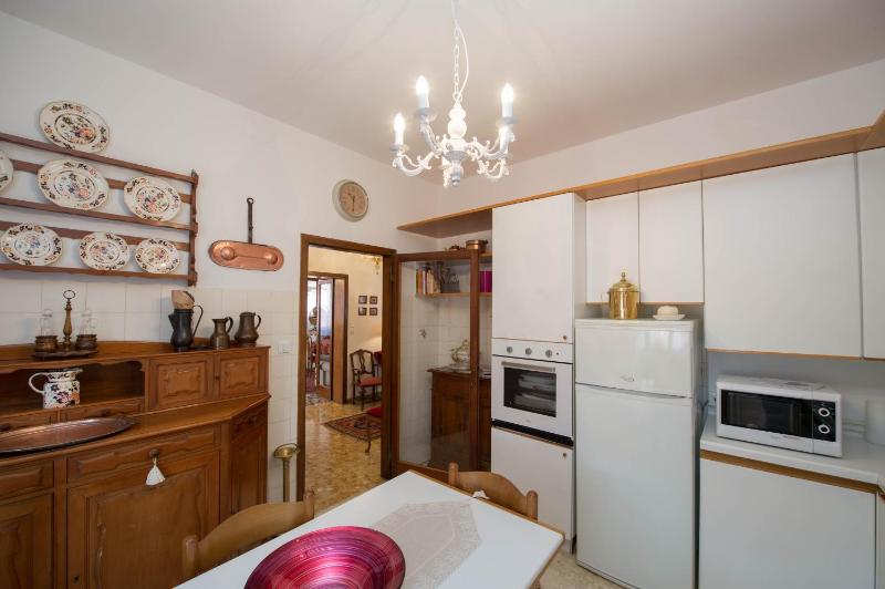 Three-Bedroom Apartment - San Marcuola image 3