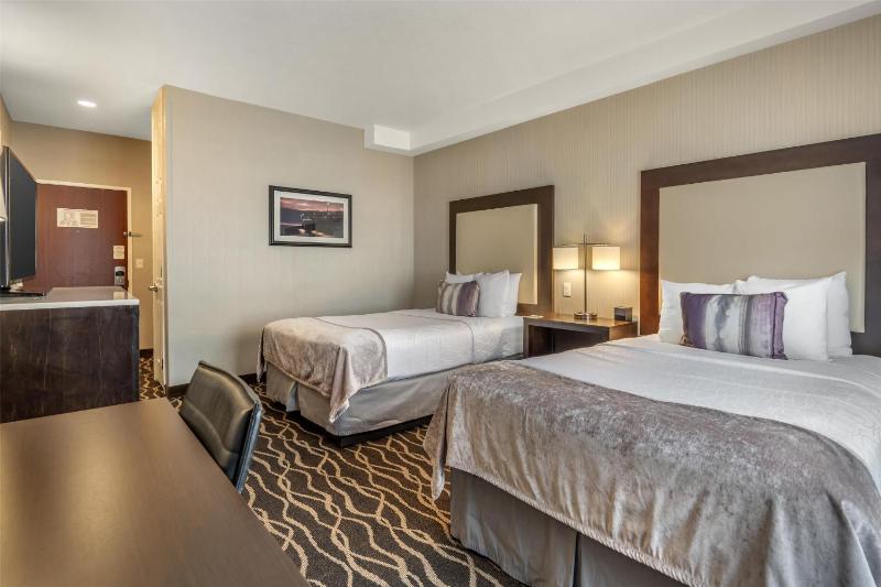 Double Room with Two Double Beds image 4