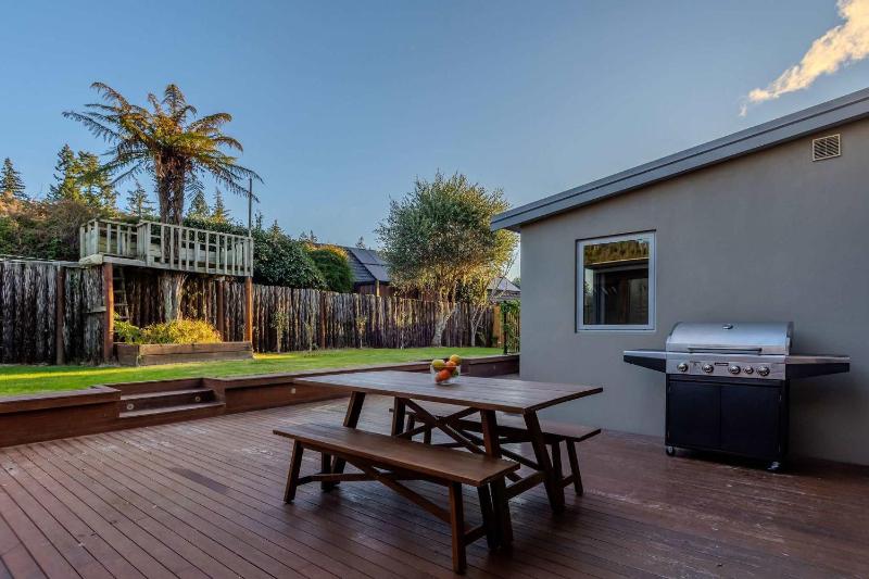 Inn Lewis - Beside the Redwoods with Spa Pool - image 16