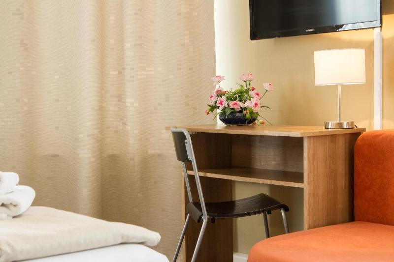 Triple Room image 4